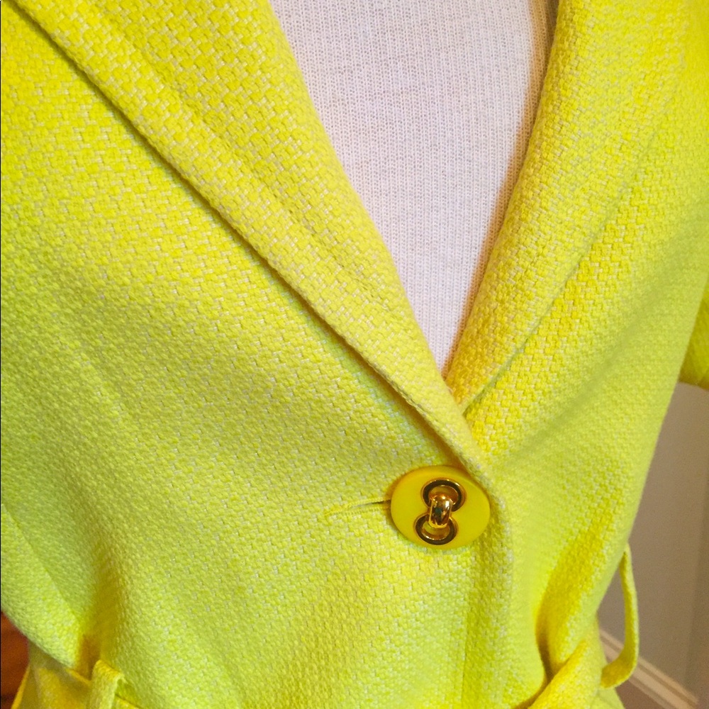 Trina Turk short jacket - Picture 3 of 5